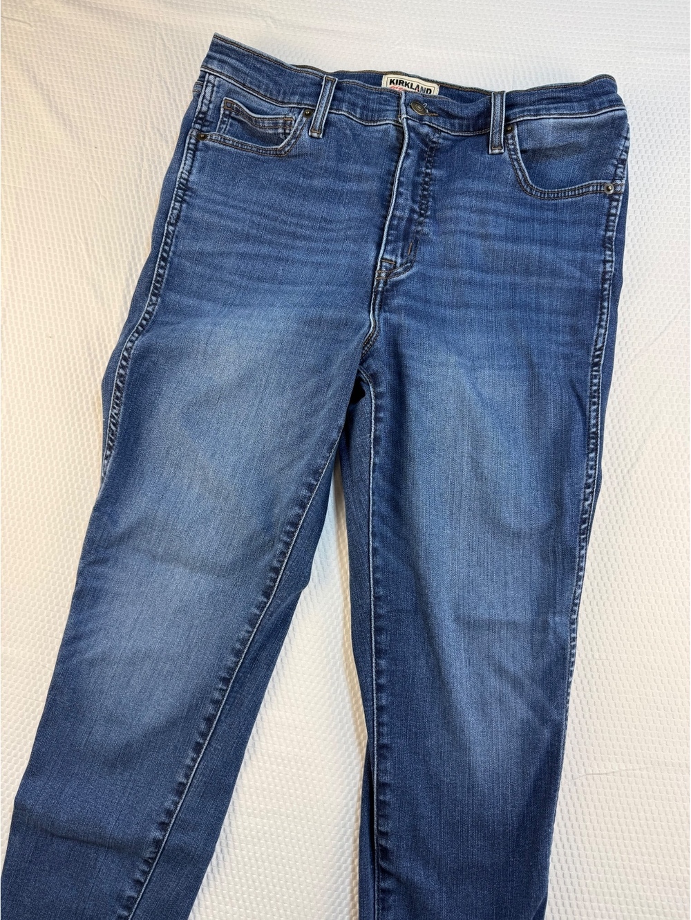 Kirkland Signature Women’s 12 High Rise Skinny Jeans Blue Stretch Denim Tencel